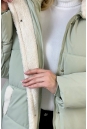 Пуховик женский из текстиля с капюшоном, отделка искусственный мех 8023873-7